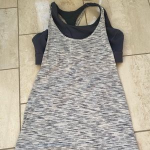 Great Lululemon tank top with built in bra